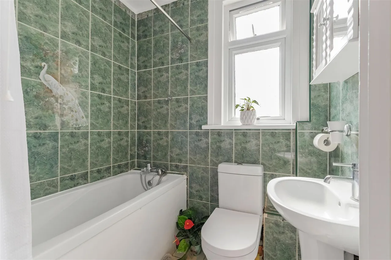 Whitney Road, Leyton, E10, photo 14