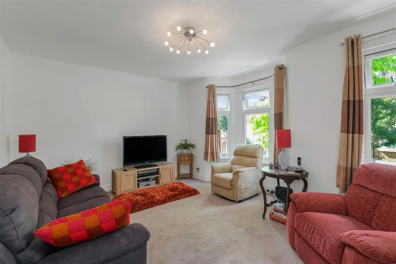 Whitney Road, Leyton, E10, photo 6