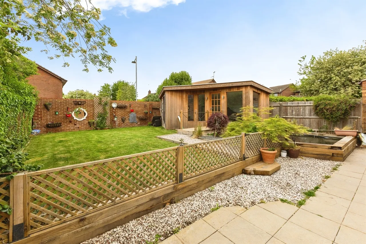 Minden Close, Wokingham, RG41, photo 18