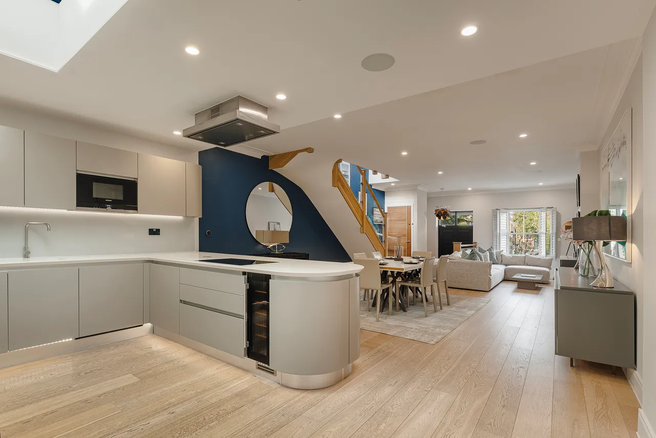Beavor Lane, Hammersmith, West London, photo 2