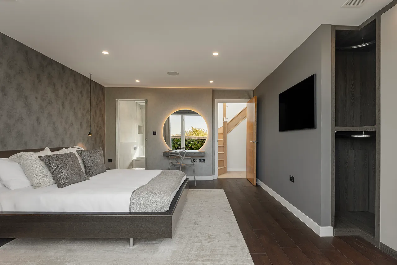 Beavor Lane, Hammersmith, West London, photo 9