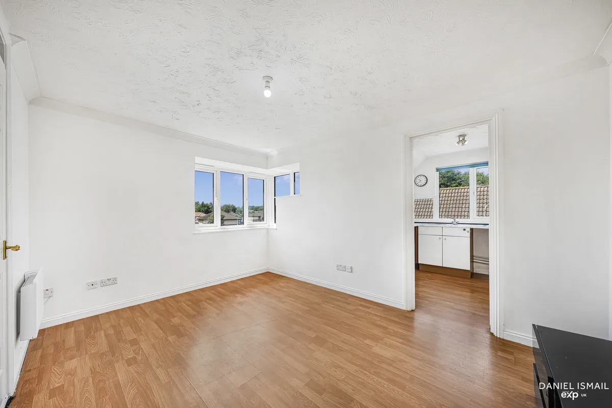 Kenton Way, Langdon Hills, SS16, photo 6