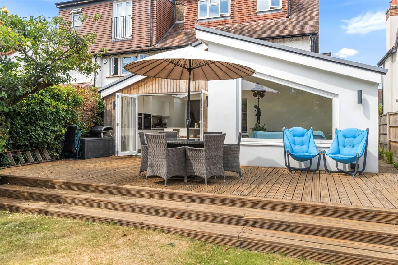 Courtlands Avenue, Hampton, TW12 3NS, photo 15