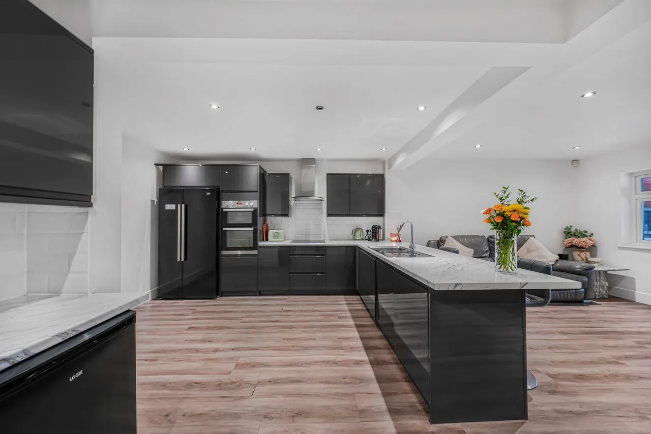 Southend Road, Billericay, CM11, photo 4