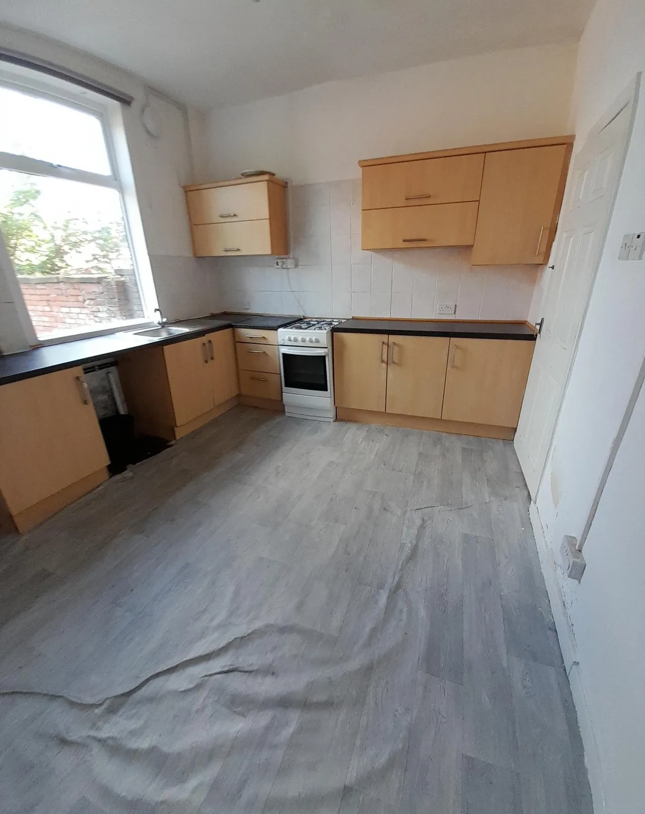 High Street, Droylsden, M43, photo 3