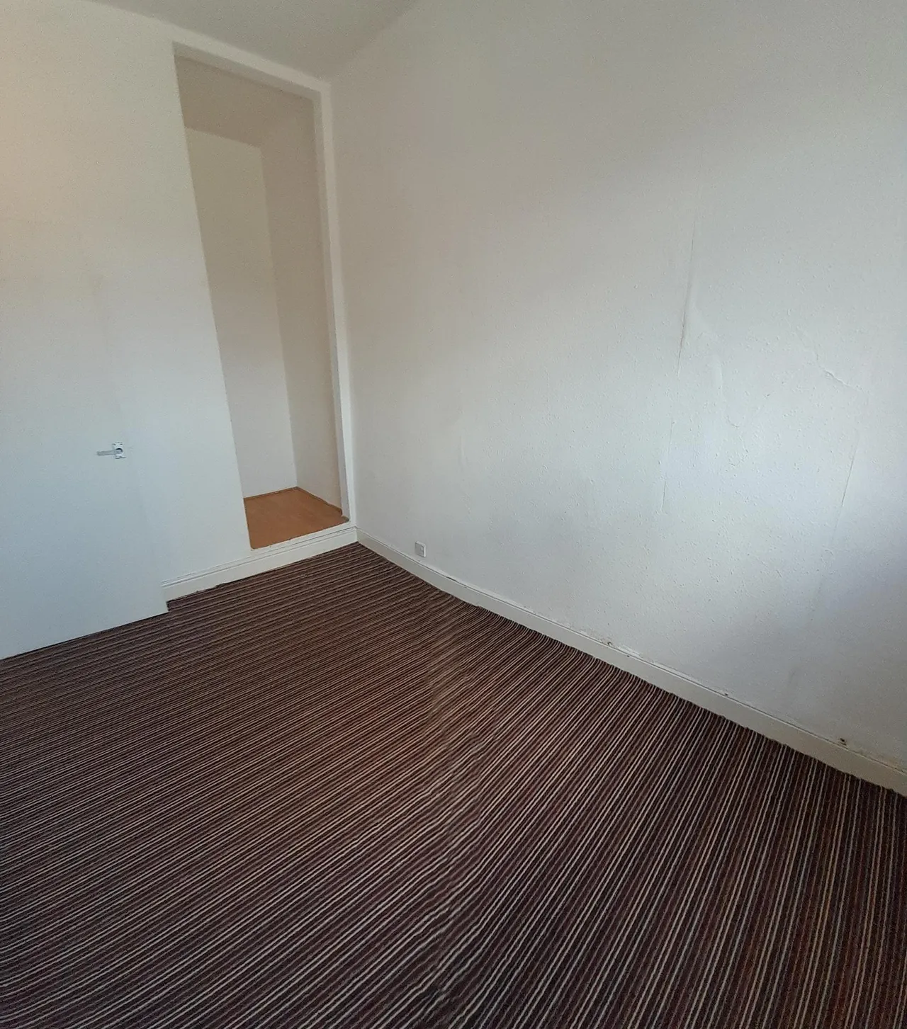 High Street, Droylsden, M43, photo 11