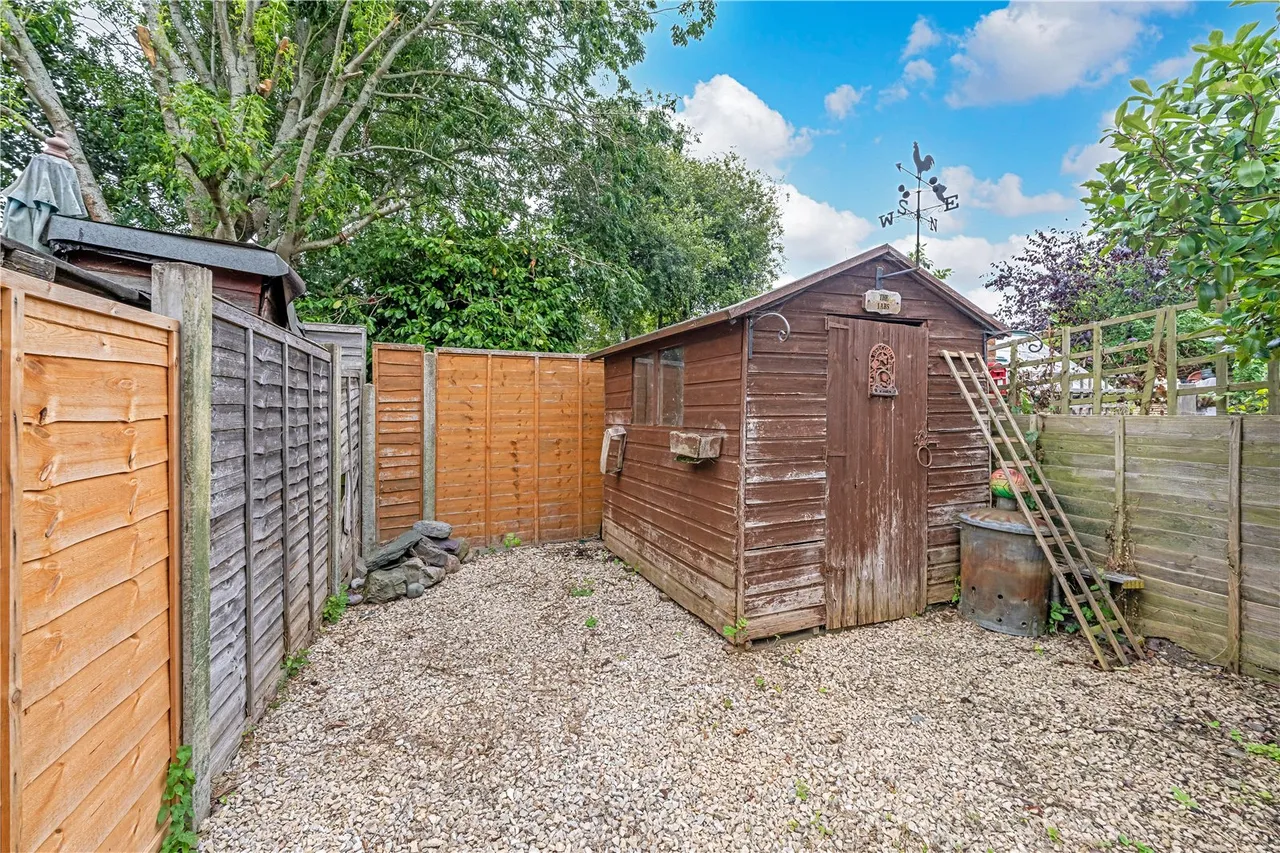 Paddocks Way, Chertsey, KT16 8HP, photo 9