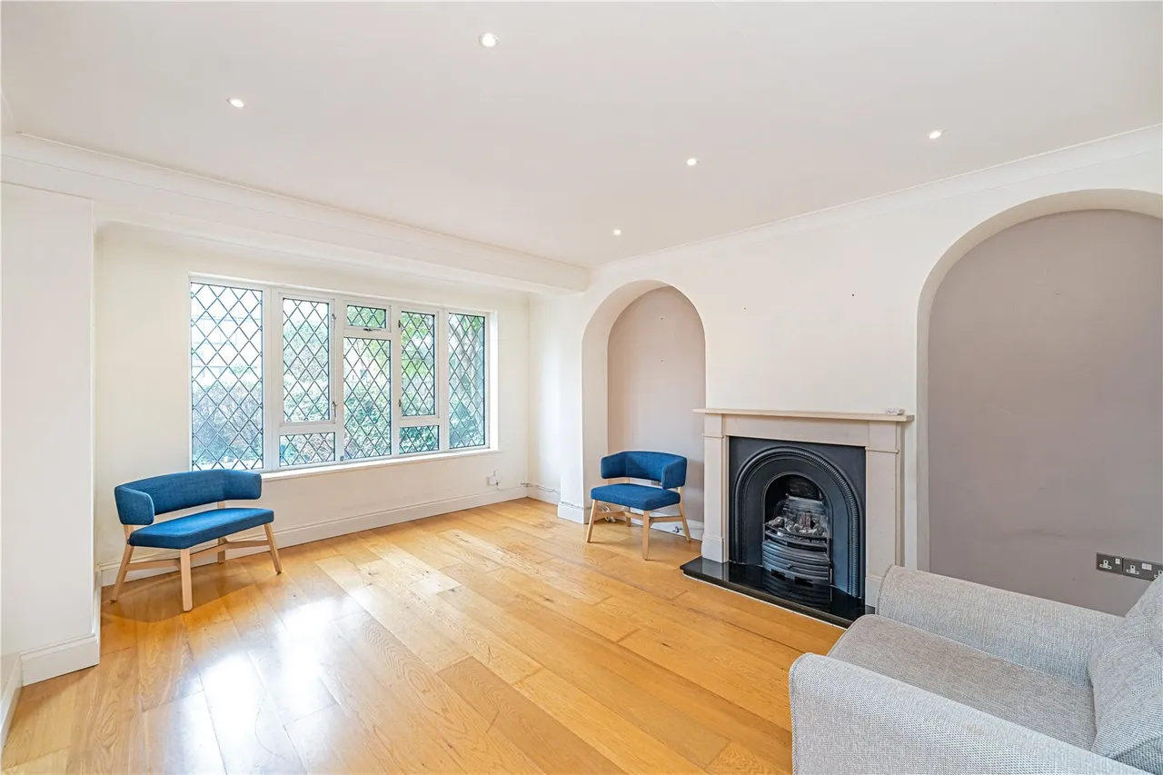 Paddocks Way, Chertsey, KT16 8HP, photo 4