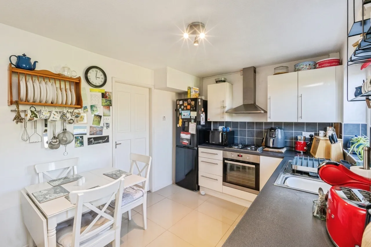 Dundee Close, Fearnhead, Warrington, Cheshire, WA2, photo 10
