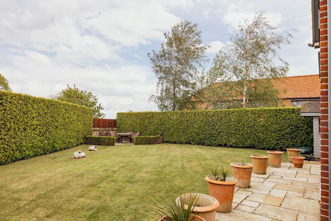 Detached Four Bedroom Home in the Coa, photo 13