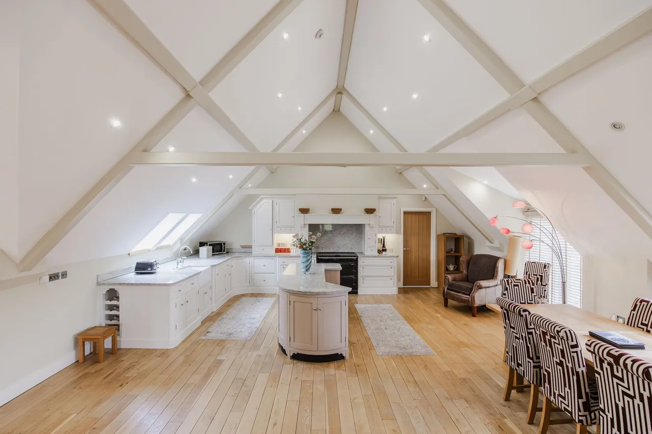 Detached Four Bedroom Home in the Coa, photo 3