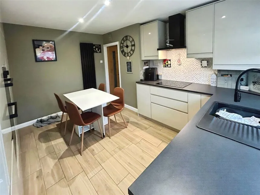 Dorothy Avenue, Sandiacre, Derbyshire, NG10, photo 5