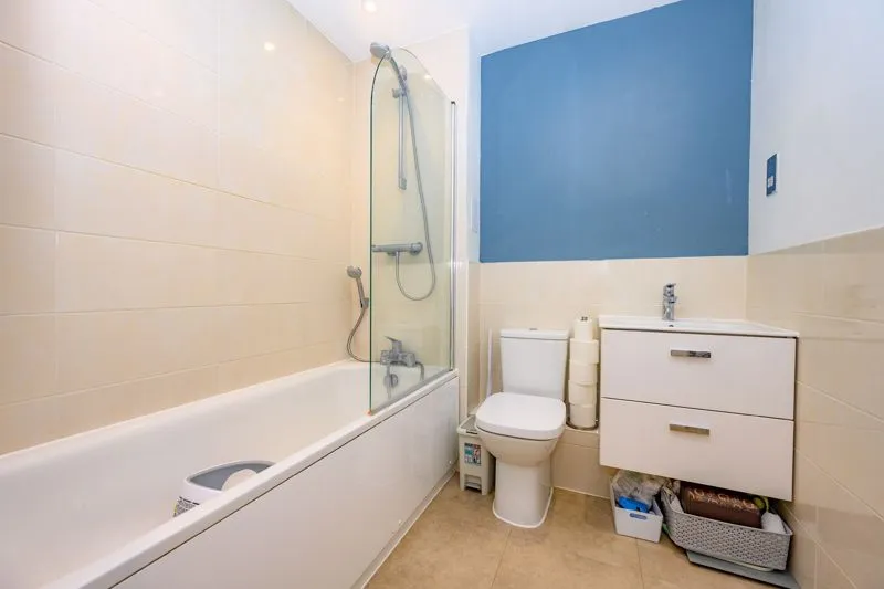 Bessemer Road, Welwyn Garden City AL7 1GS, photo 4