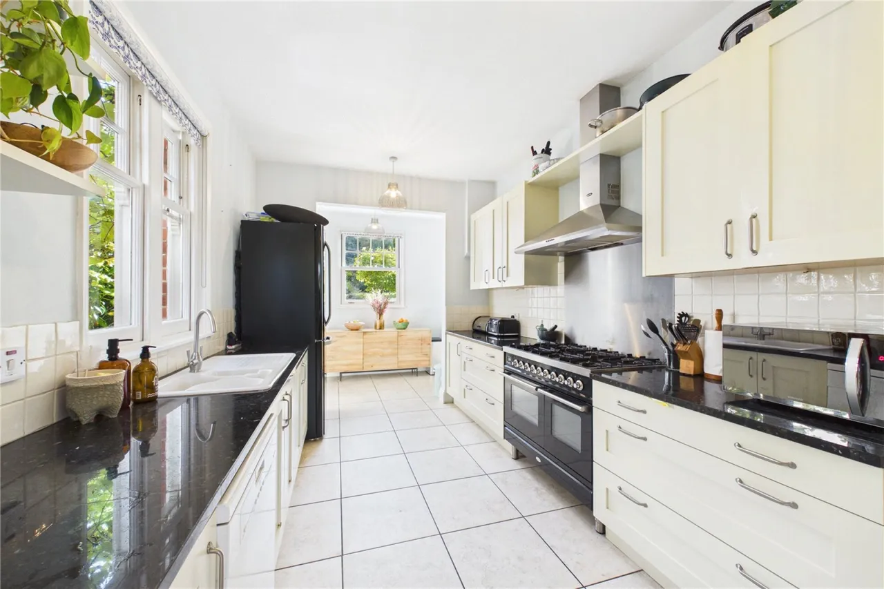 Oak Tree Road, Tilehurst, RG31, photo 8