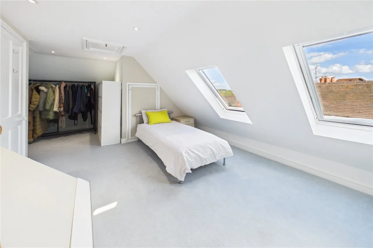 Oak Tree Road, Tilehurst, RG31, photo 25