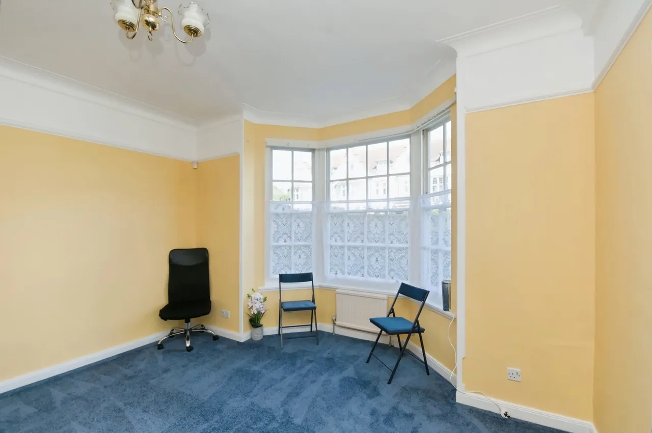Staveley Road, Eastbourne, BN20, photo 6