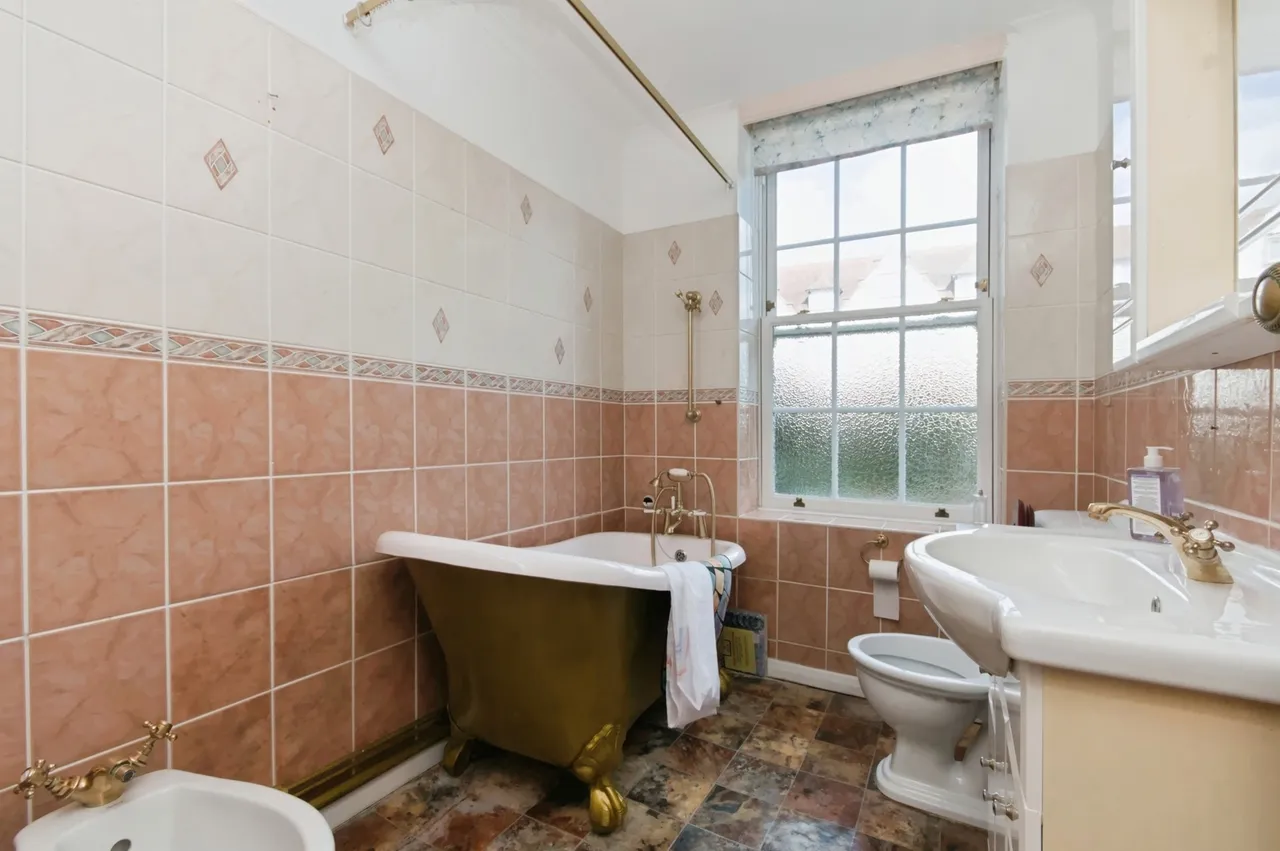 Staveley Road, Eastbourne, BN20, photo 15