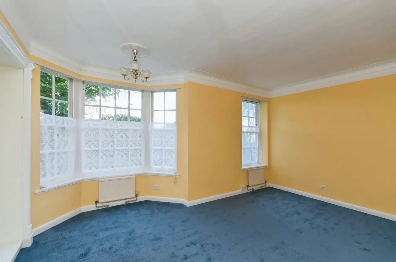 Staveley Road, Eastbourne, BN20, photo 12