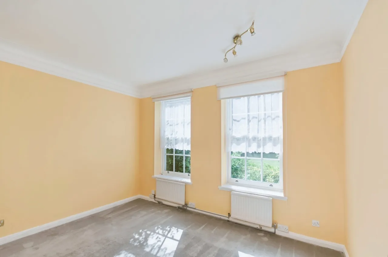 Staveley Road, Eastbourne, BN20, photo 19
