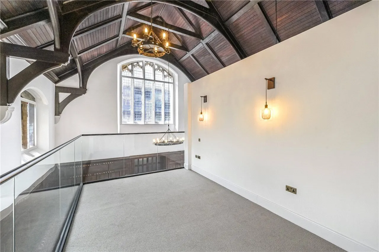Village Square, London, SE18, photo 11