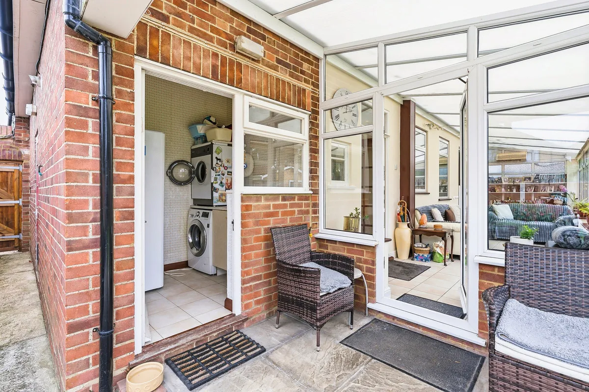 Feltham, TW13, photo 19