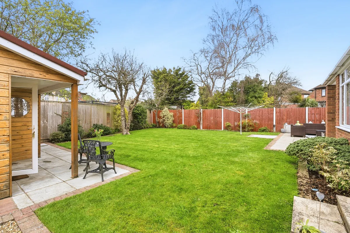 Feltham, TW13, photo 35