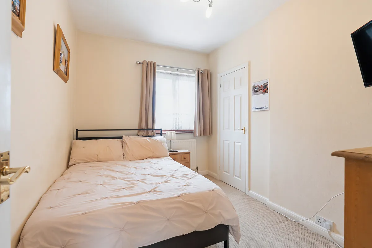 Feltham, TW13, photo 26