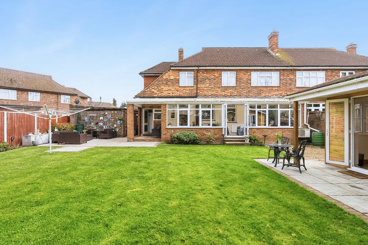 Feltham, TW13, photo 12