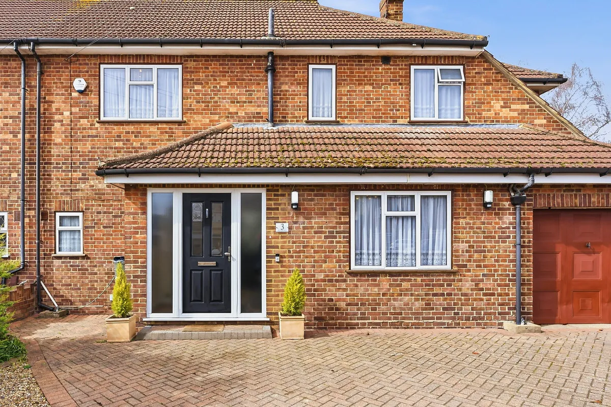 Feltham, TW13, photo 8