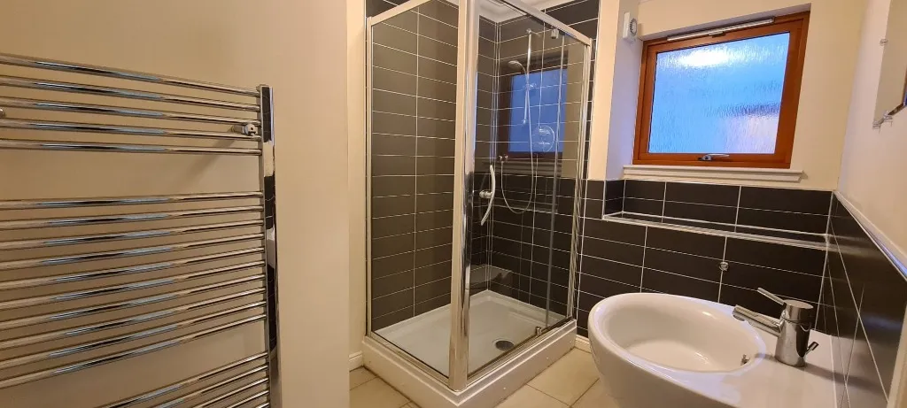 Moravia Apartments, Elgin, IV30, photo 5
