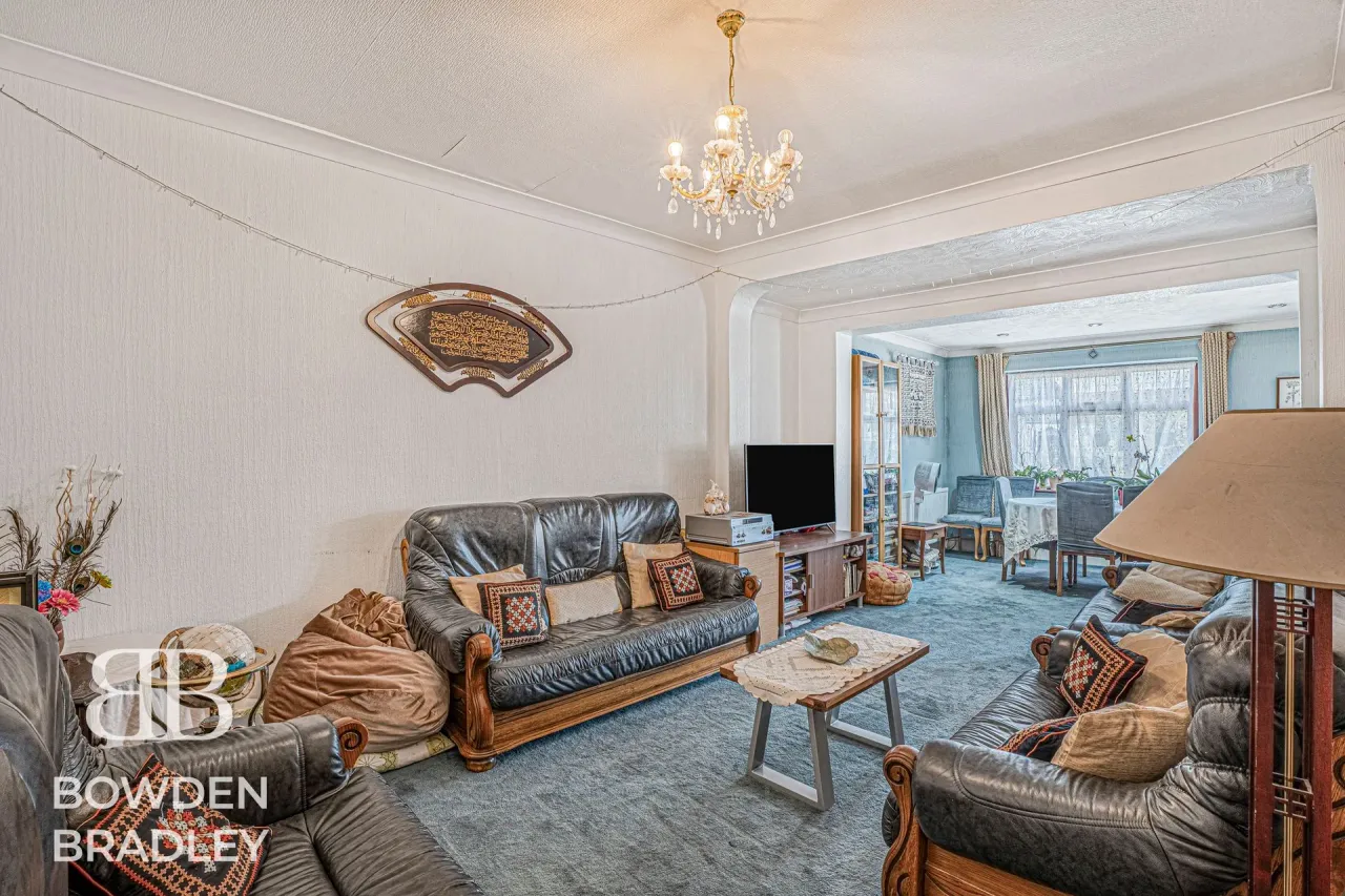 Beechwood Gardens, Clayhall, IG5, photo 25