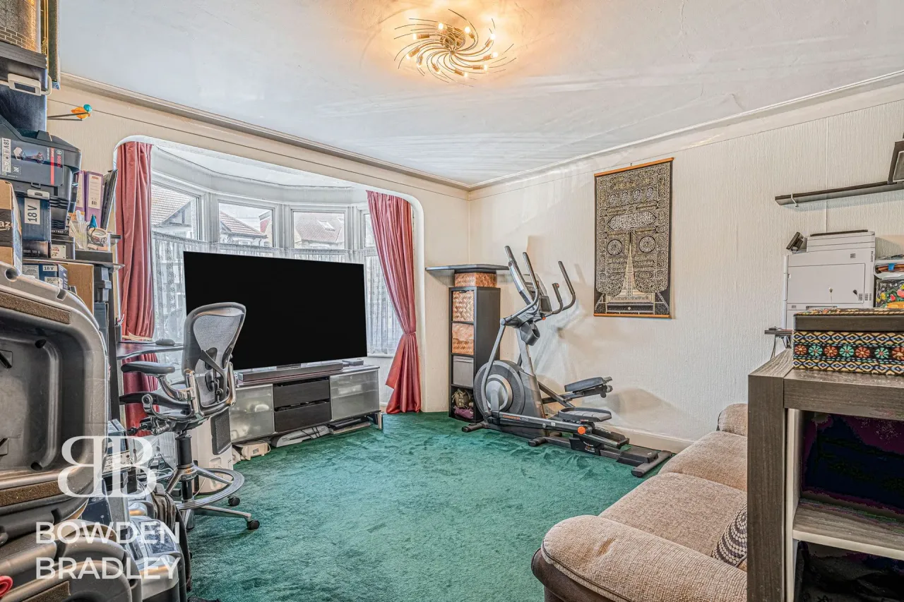 Beechwood Gardens, Clayhall, IG5, photo 7