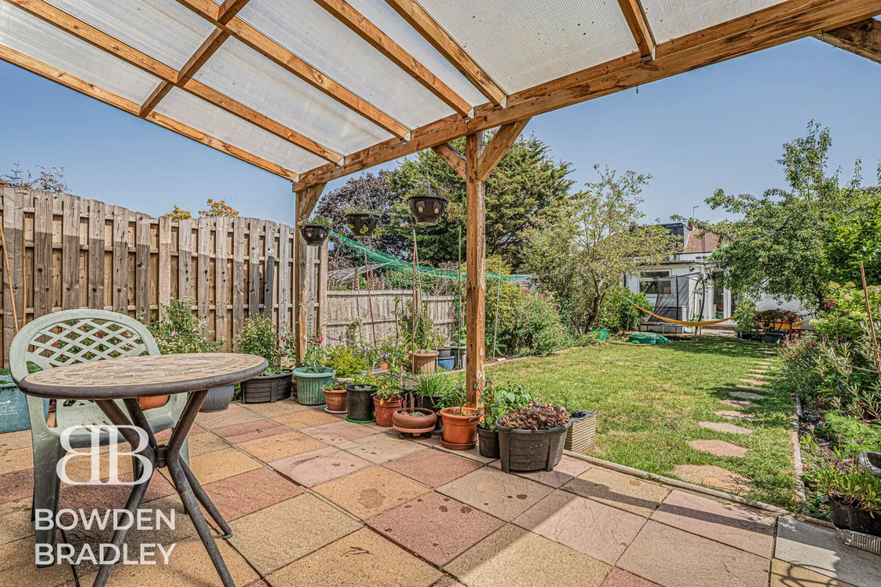 Beechwood Gardens, Clayhall, IG5, photo 44
