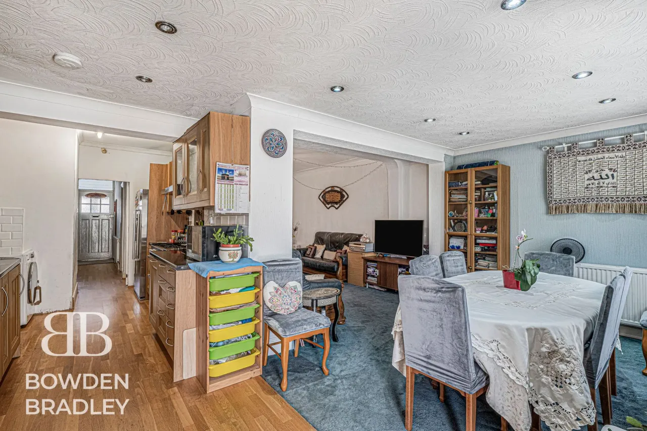 Beechwood Gardens, Clayhall, IG5, photo 8