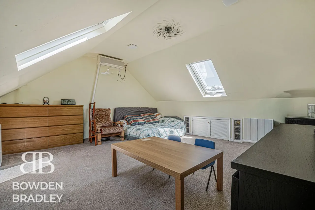 Beechwood Gardens, Clayhall, IG5, photo 18