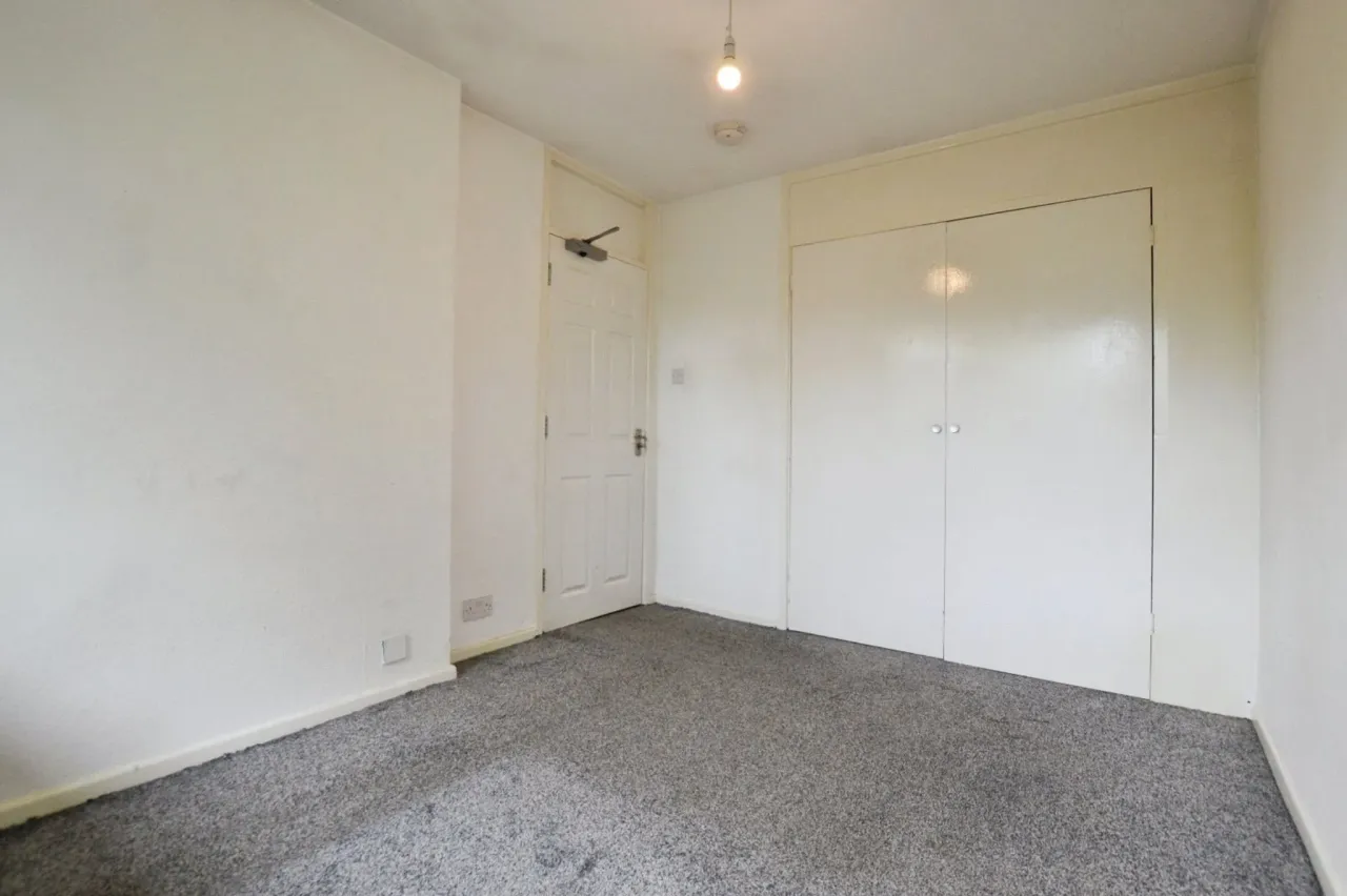 Cross Street, Farnborough, Hampshire,..., photo 11