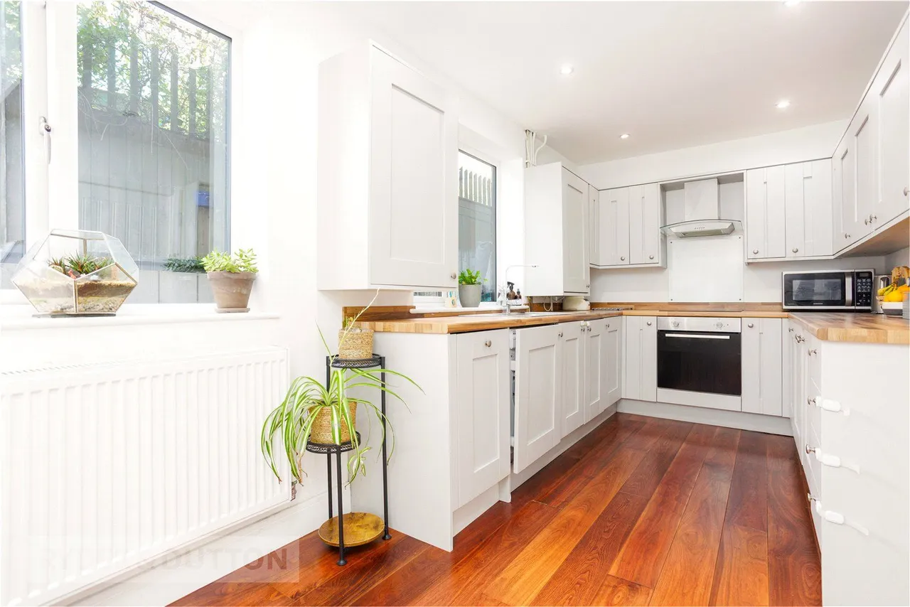 Hill End Road, Delph, OL3, photo 9