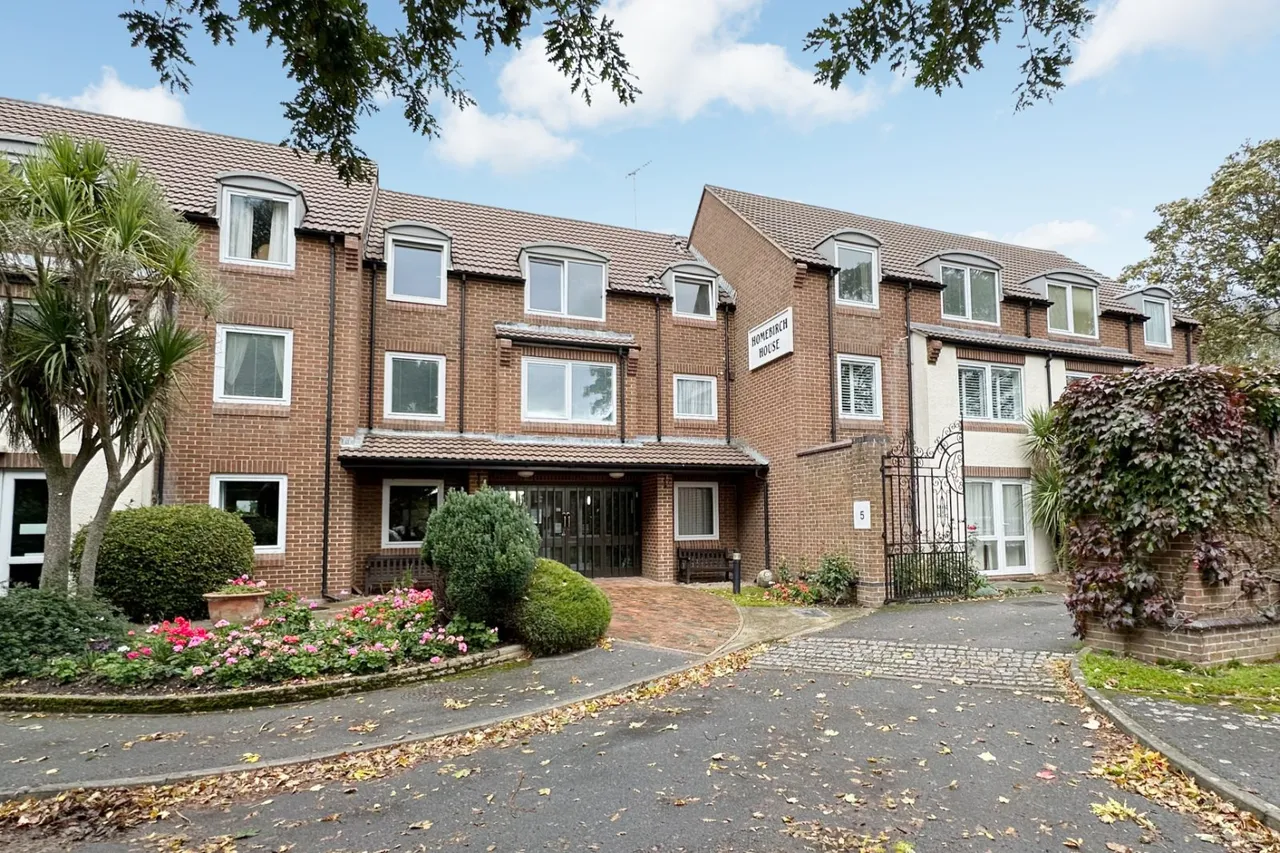 1 bed flat for sale, Hunting Gate, Birchington, CT7