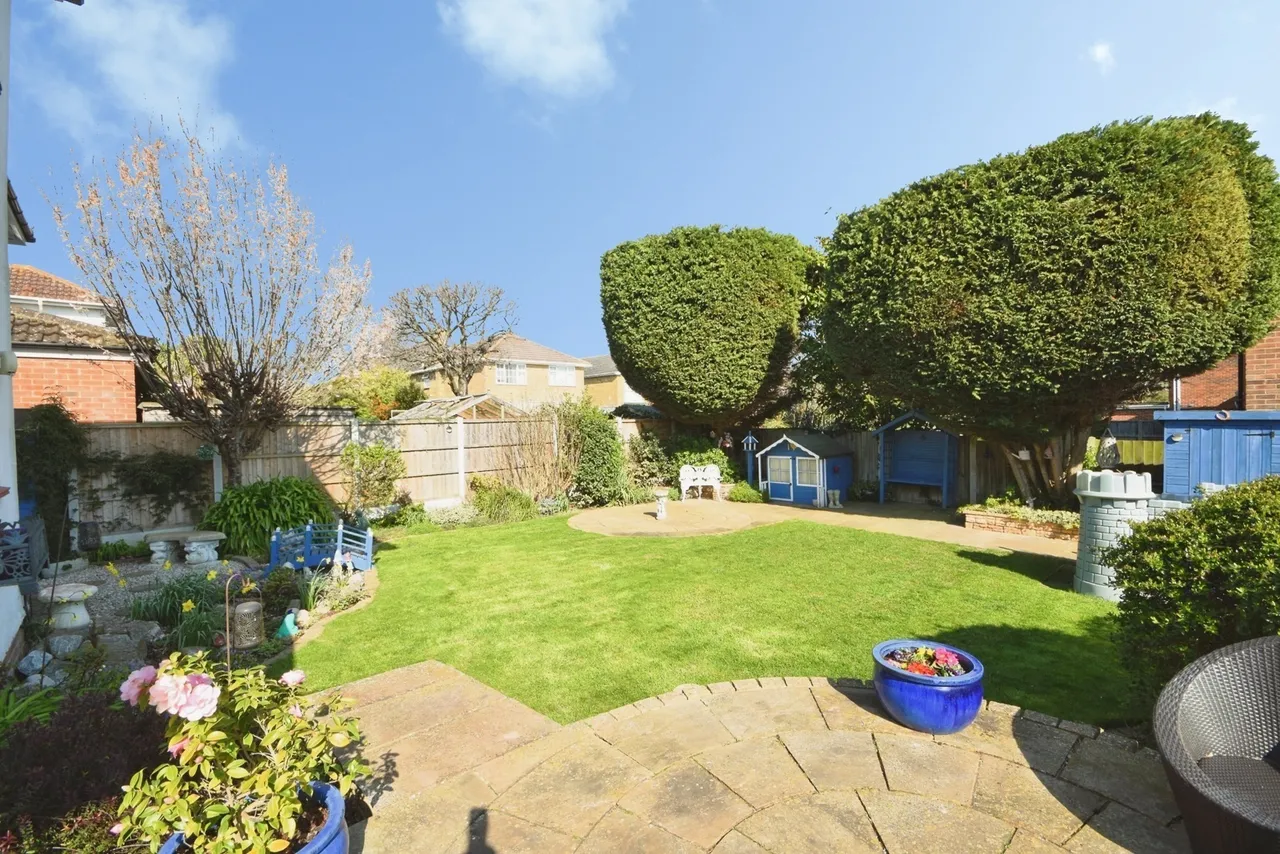 Wansfell Gardens, Thorpe Bay, Essex, SS1, photo 16