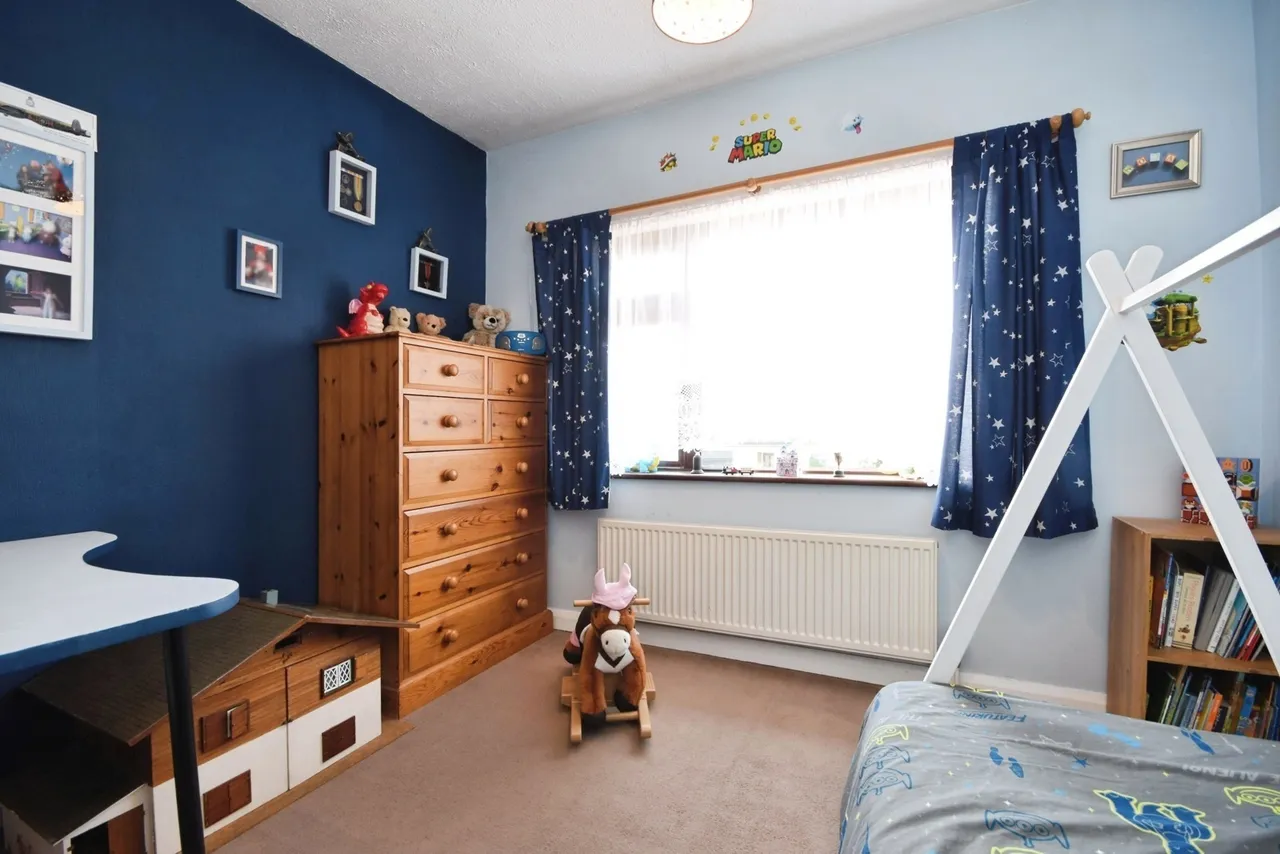Wansfell Gardens, Thorpe Bay, Essex, SS1, photo 10