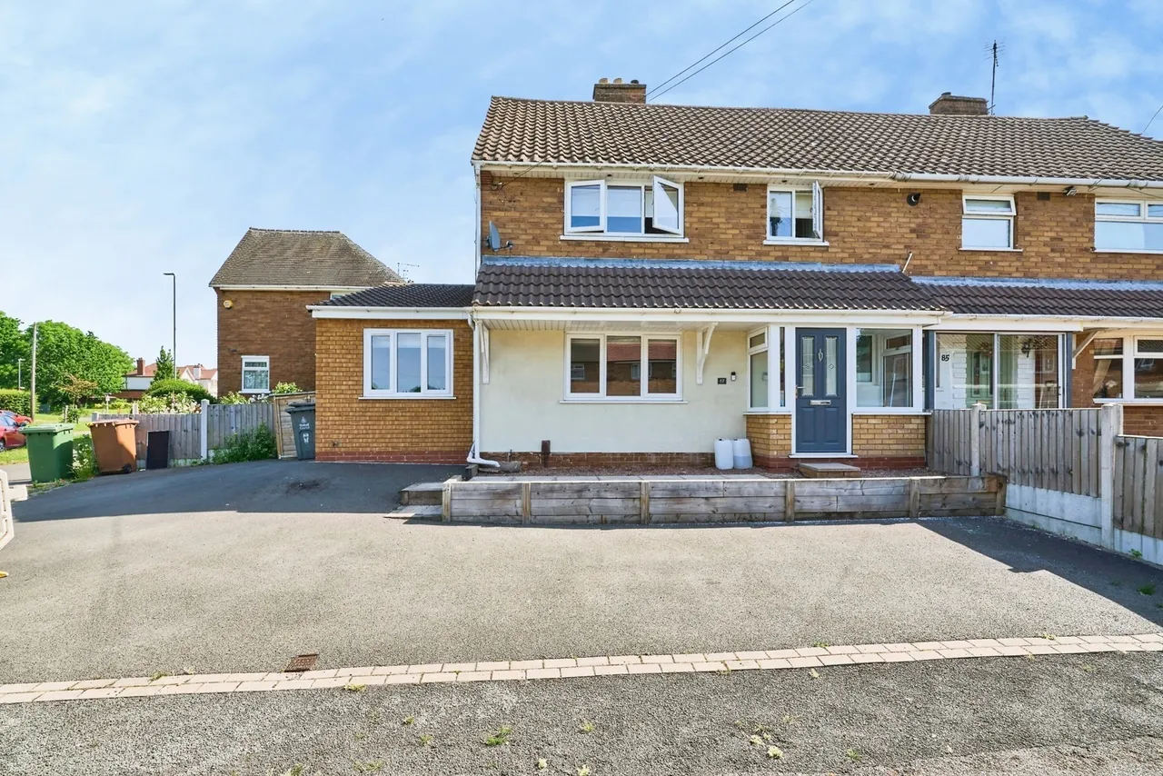 4 bed house for sale — Clockmill Road, Walsall, West Midlands, WS3
