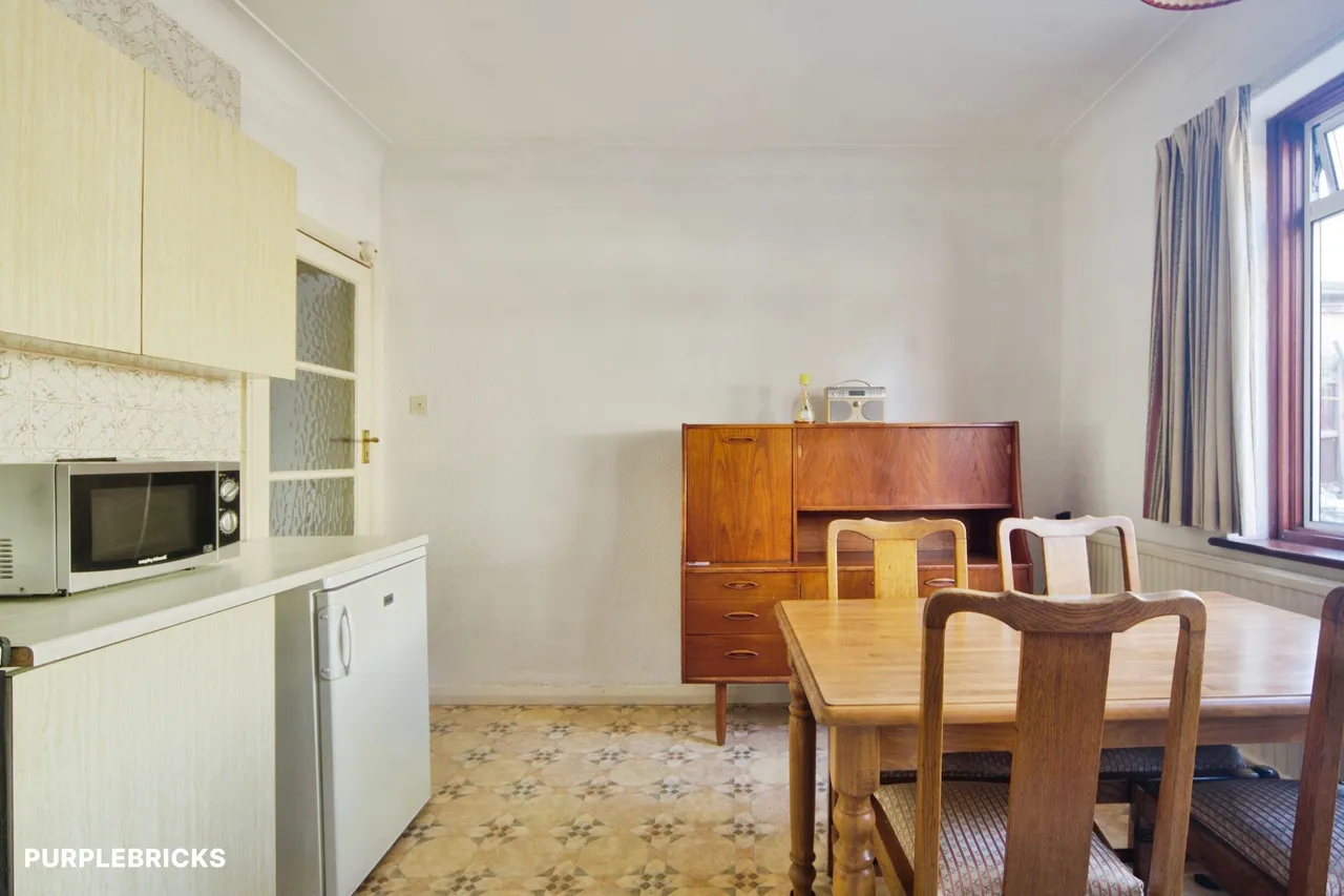 Friern Park, London, N12, photo 15