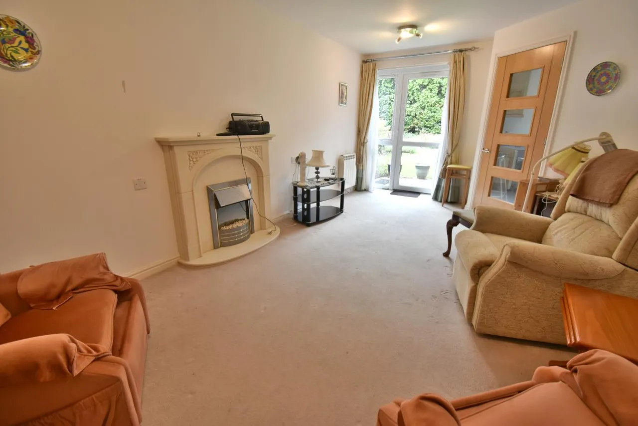 Cherrett Court, BH22, photo 4