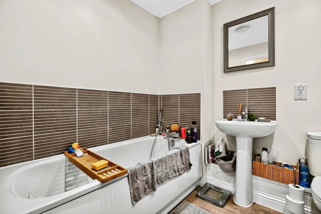 Lywood Drive, Sittingbourne, ME10, photo 13