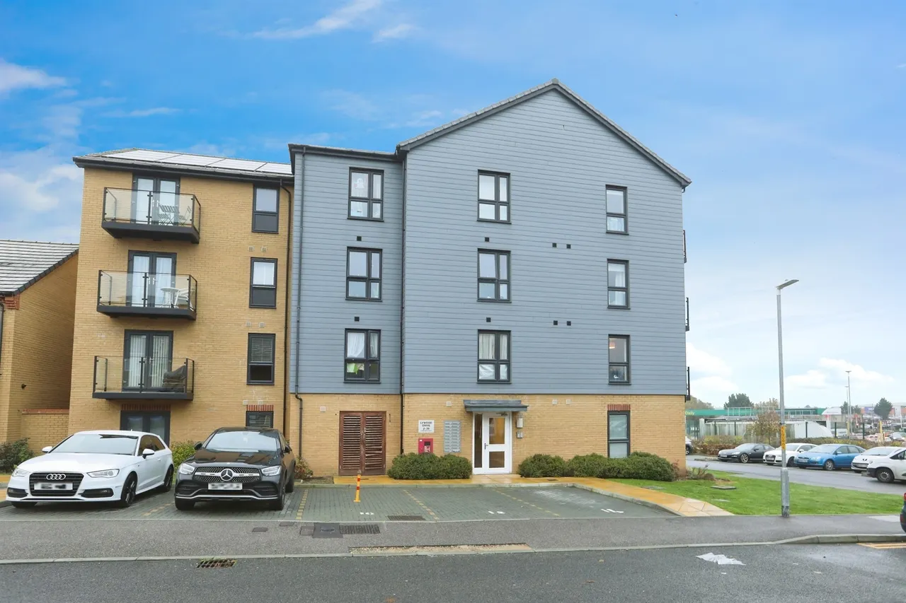 Lywood Drive, Sittingbourne, ME10, photo 14