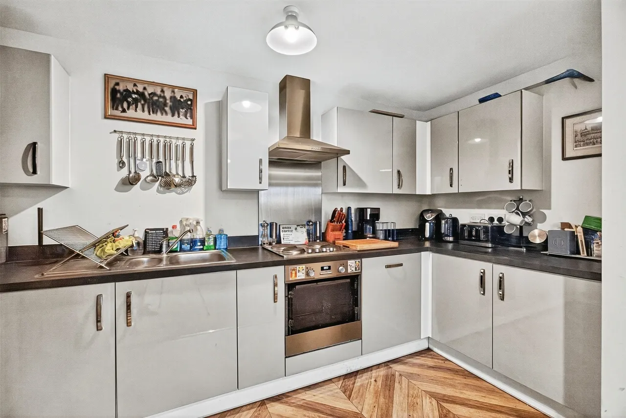 Lywood Drive, Sittingbourne, ME10, photo 6
