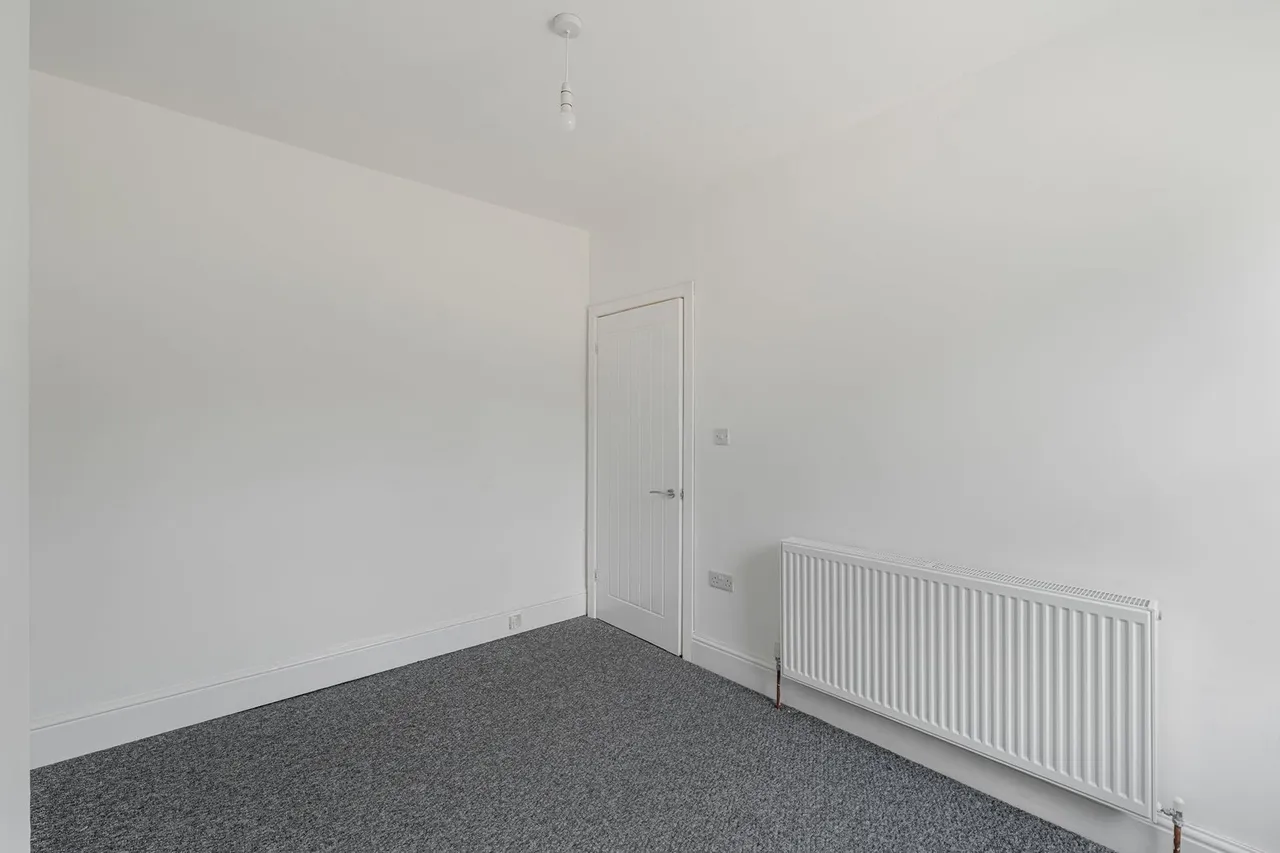 Cwmcelyn Road, Blaina, photo 13