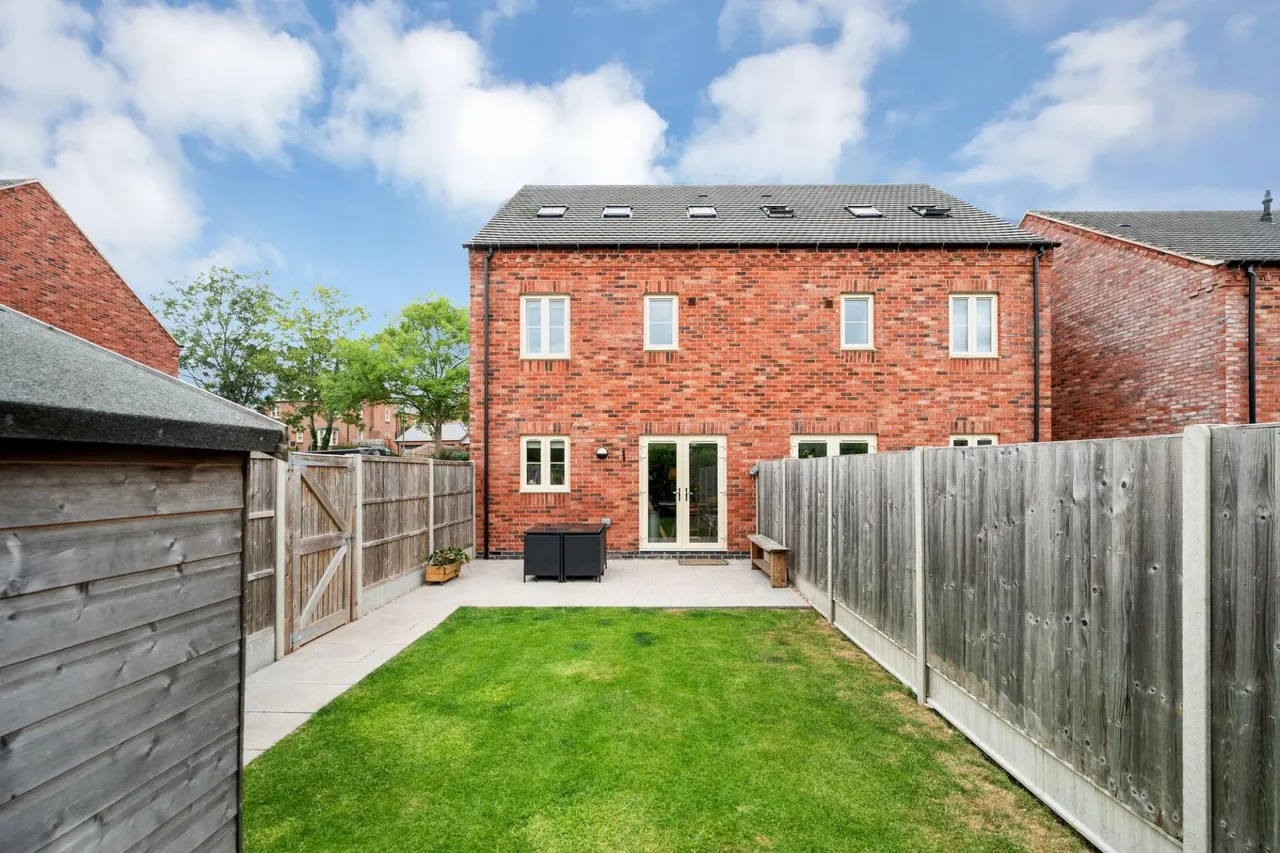 Hedgerow Close, Old Dalby, LE14, photo 11