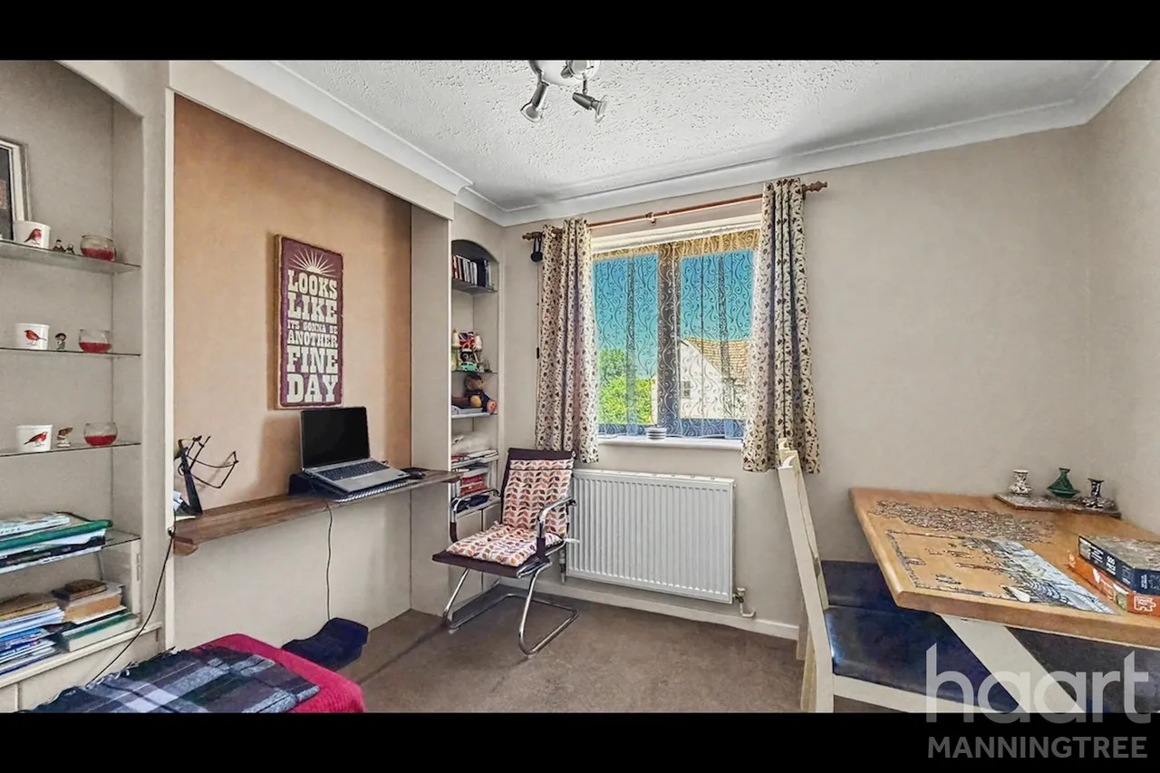 Cotman Avenue, Lawford, CO11, photo 6