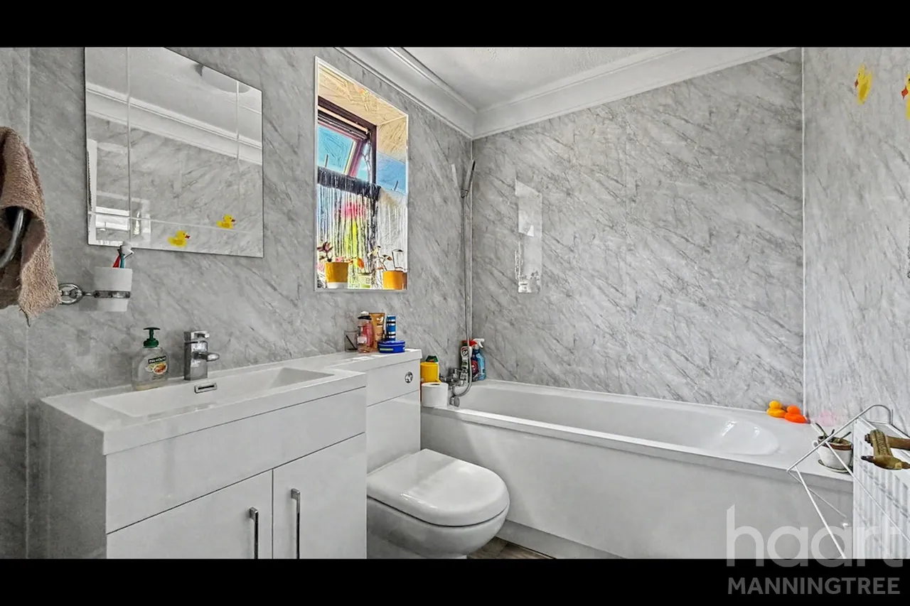 Cotman Avenue, Lawford, CO11, photo 13